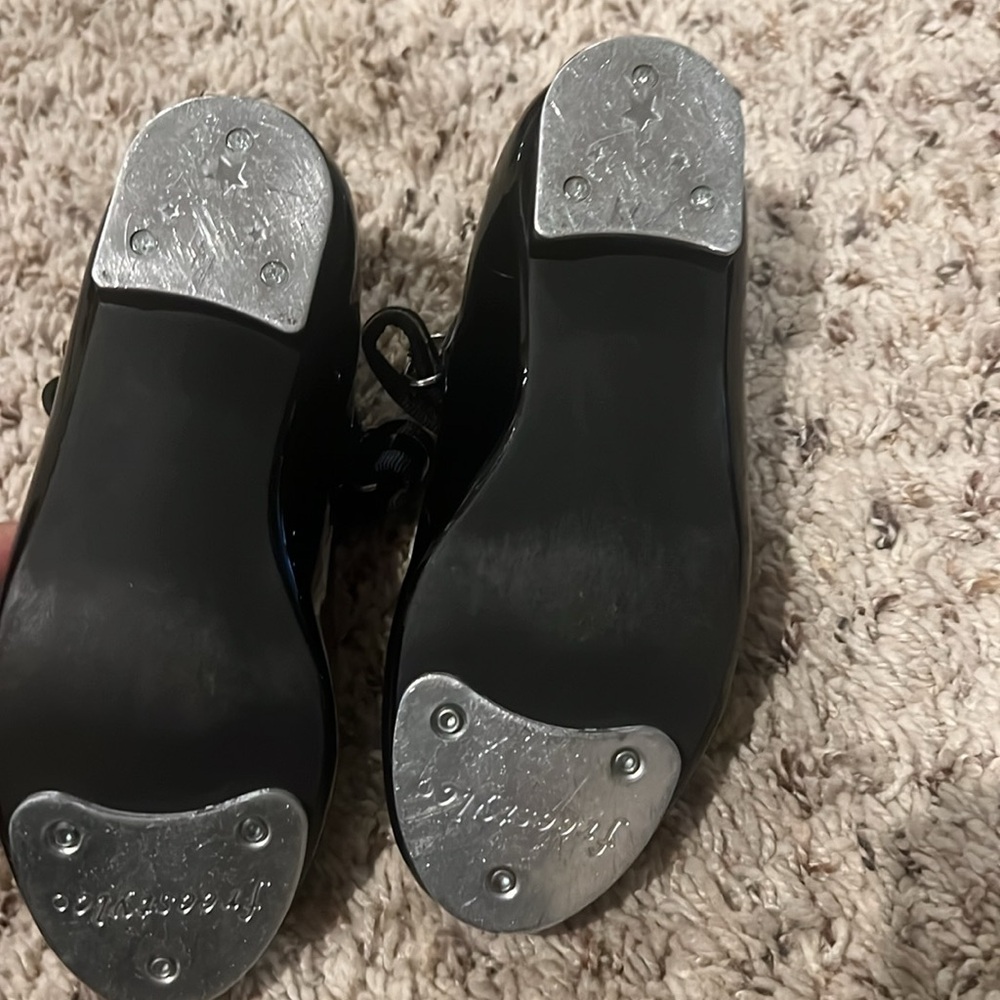 Black freestyle tap shoes 10c super cute like new - Picture 3 of 4